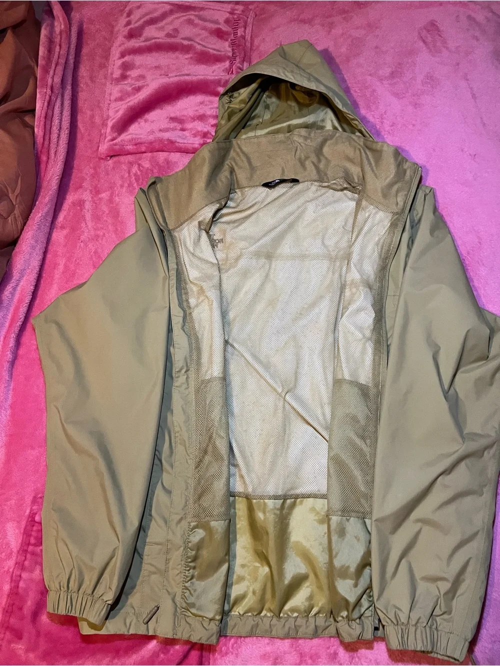 The North Face Men's Hooded Raincoat in Light Khaki